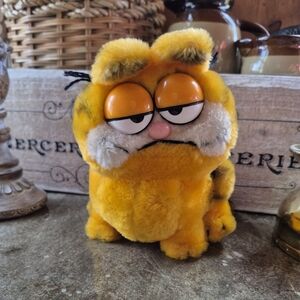 Vintage Garfield 1981 Dakin Plush Cat Stuffed Toy 6"